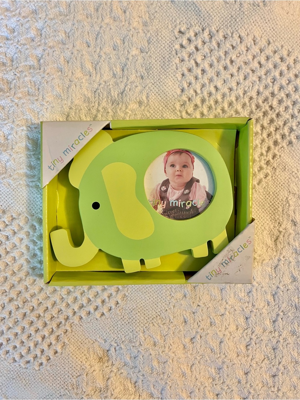 Tiny Miracles Bright Green Elephant Picture Round Frame with Yellow Ear 🐘 💕